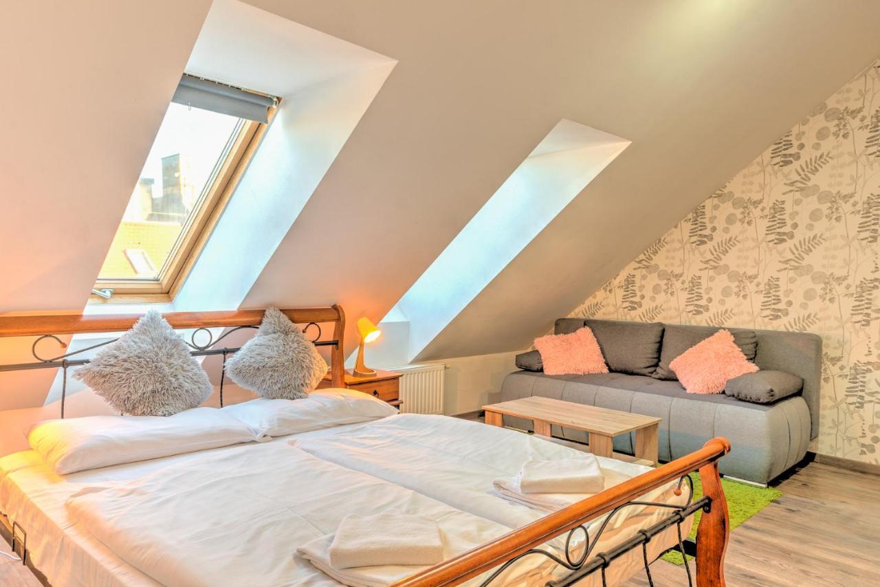 Apartament Center *
