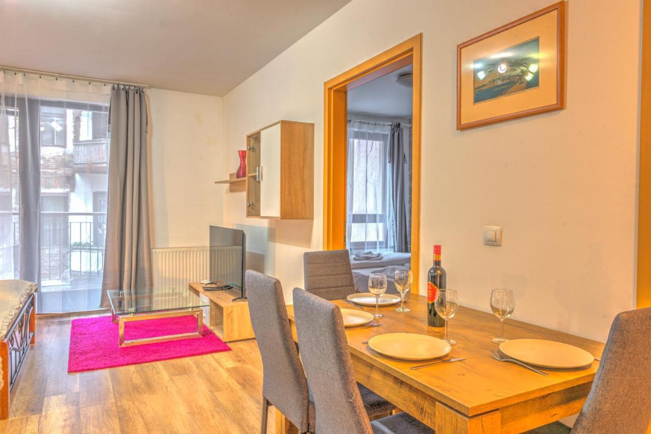 Apartament Center *