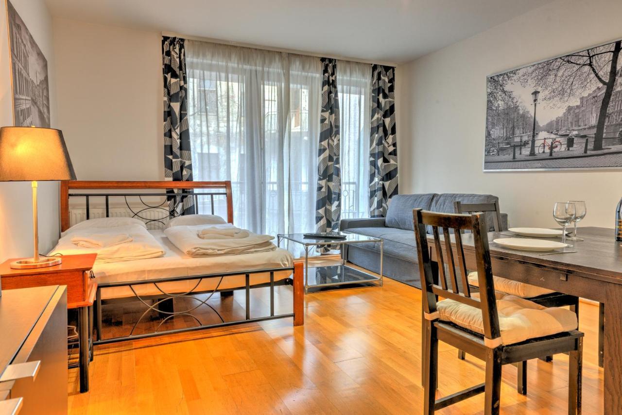 Apartament Center *